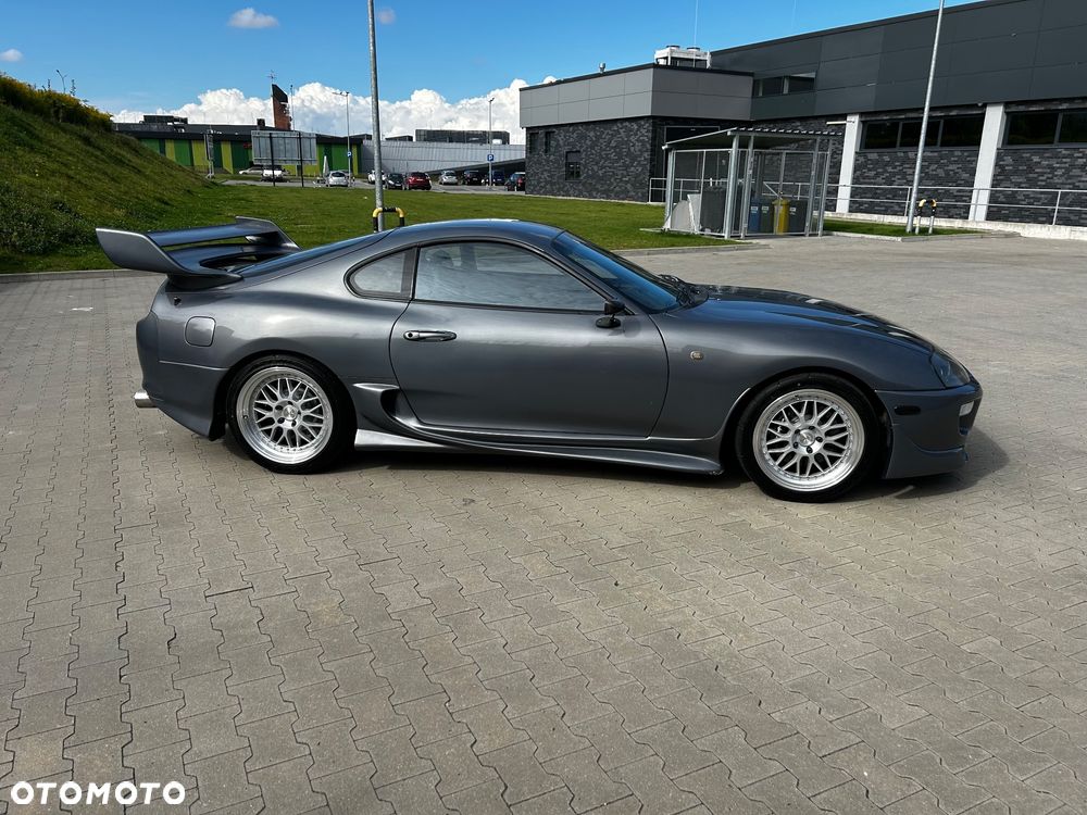 Toyota Supra - 4