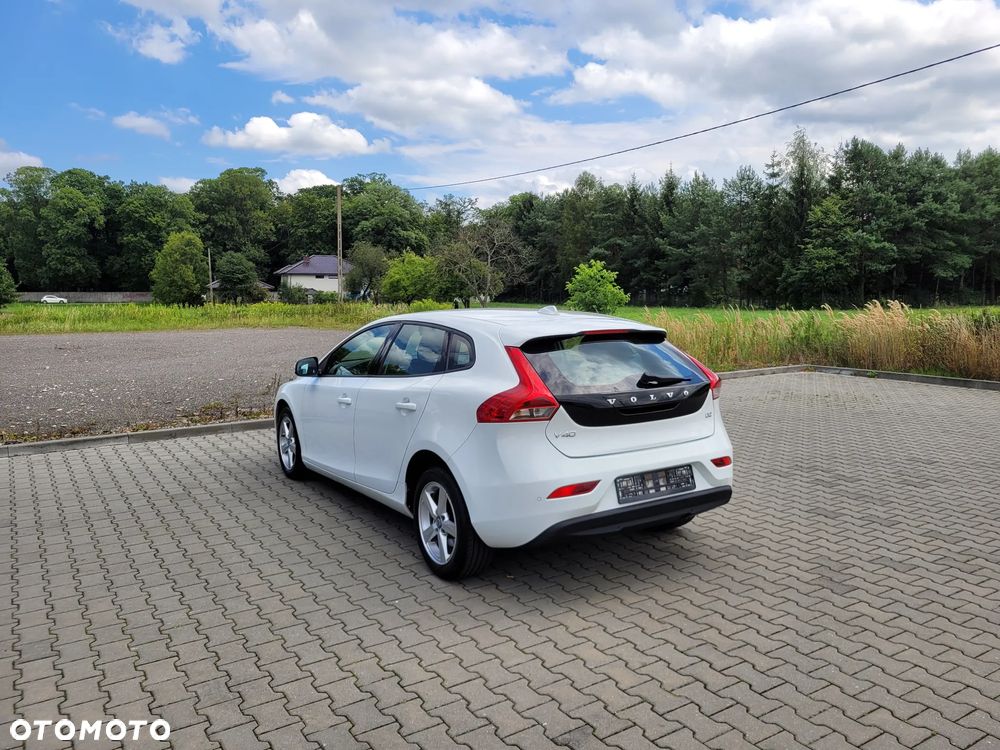 Volvo V40 - 11
