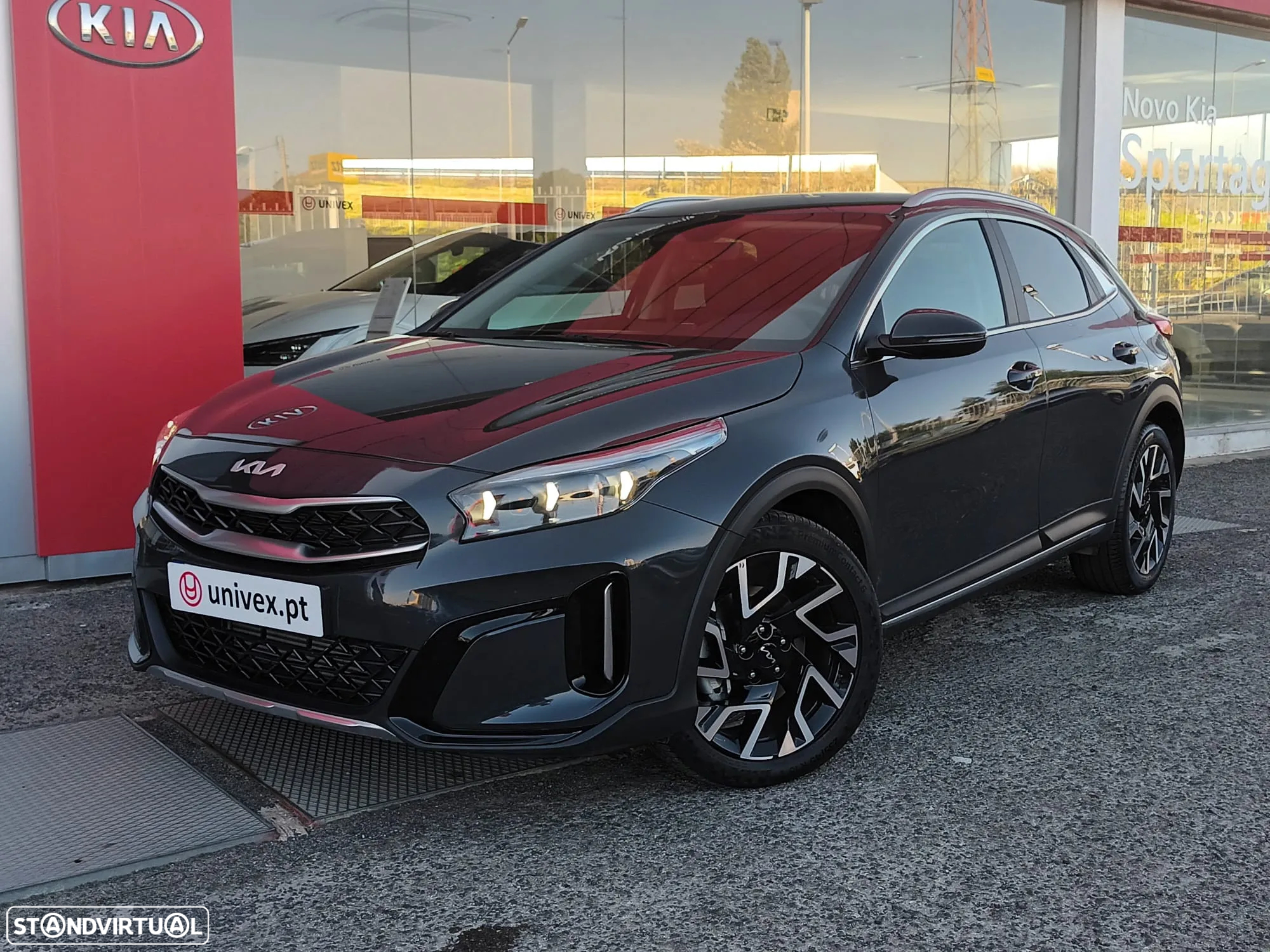 Kia XCeed 1.5 T-GDI Tech 7DCT - 4