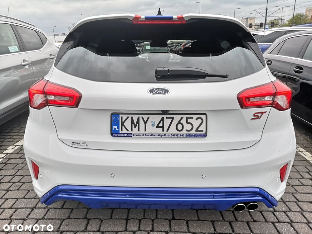 Ford Focus 2.0 EcoBlue S&S ST mit Styling-Paket - 4