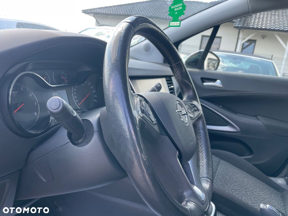 Opel Crossland X 1.2 T Elite S&S - 10