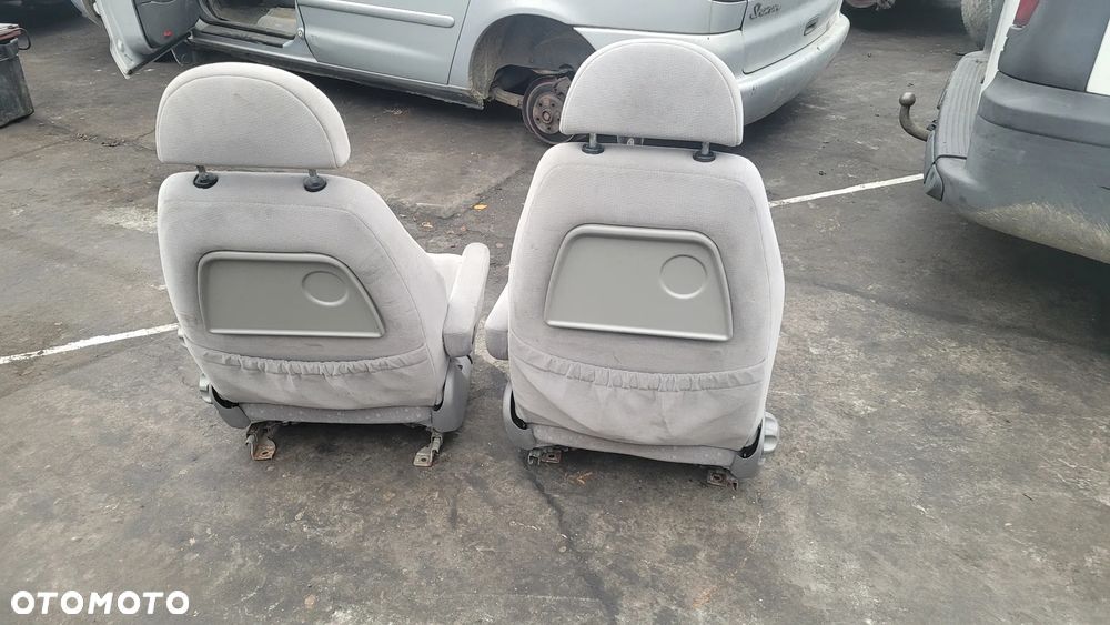 FOTELE OBROTOWE SHARAN - 4