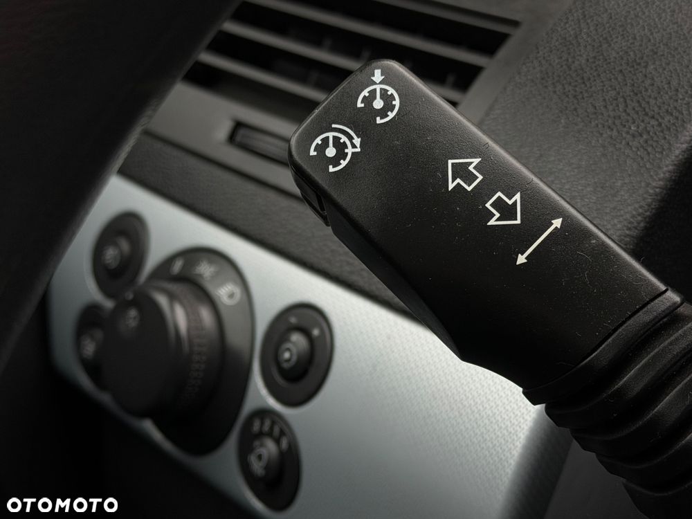 Opel Astra - 25