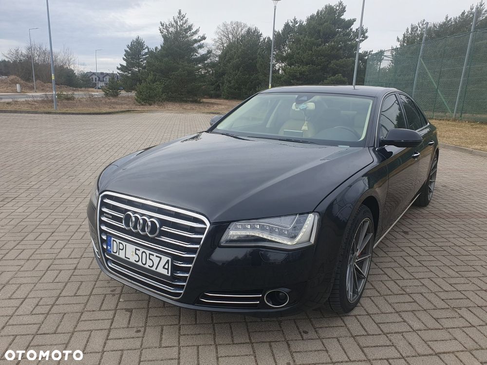 Audi A8 - 8