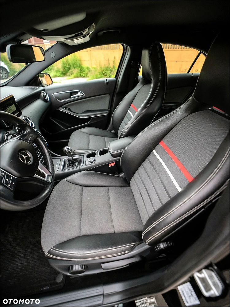 Mercedes-Benz Klasa A 180 (BlueEFFICIENCY) Urban - 30