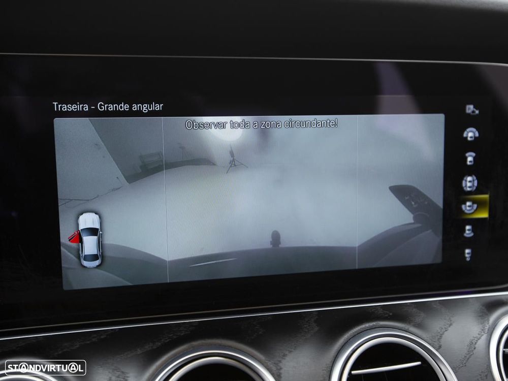 Mercedes-Benz E 300 de 4Matic 9G-TRONIC - 35