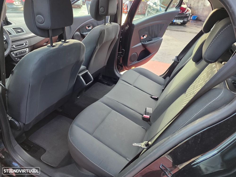 Renault Mégane Sport Tourer 1.5 dCi Dynamique S - 20