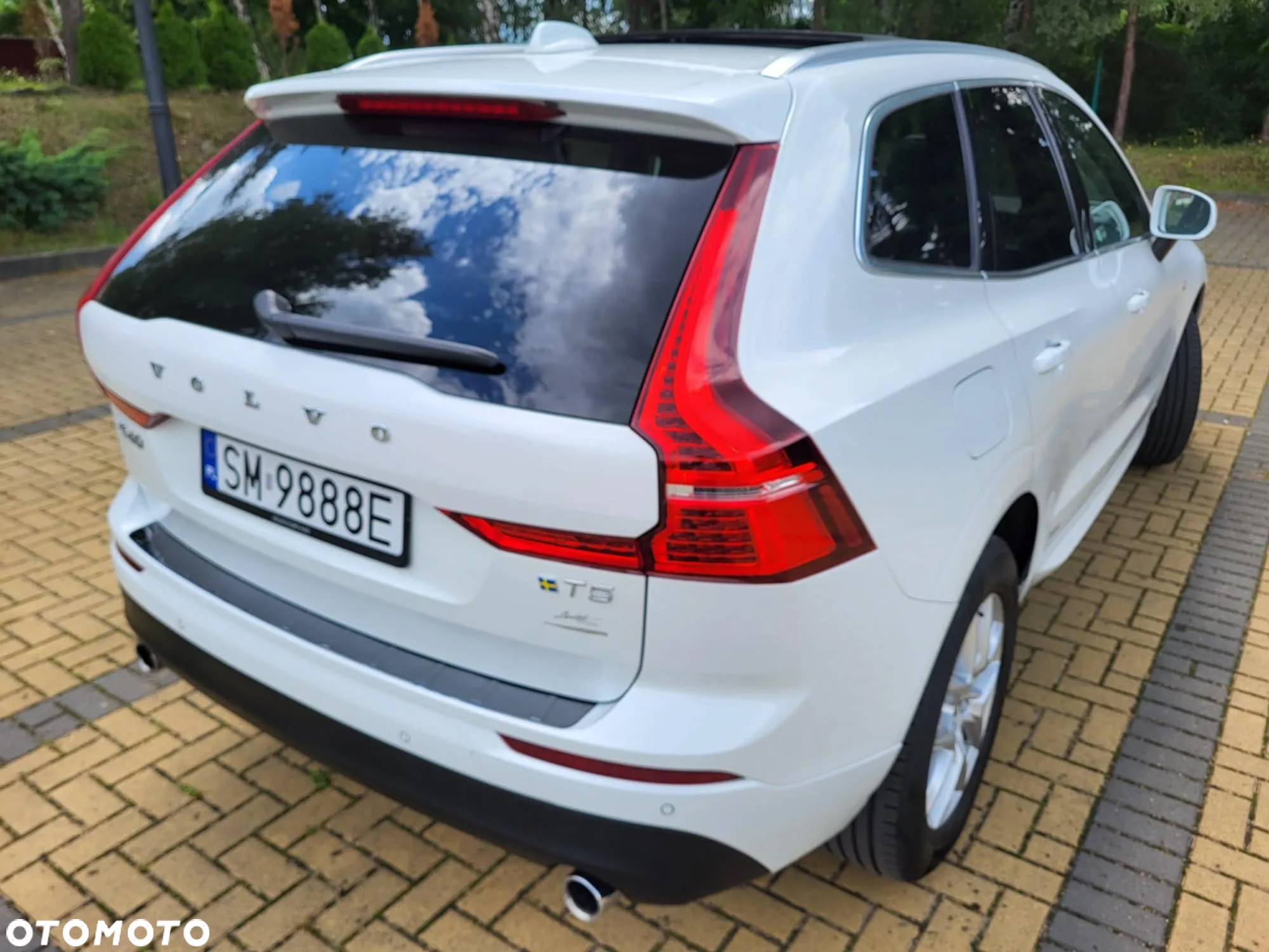 Volvo XC 60 T5 Momentum Pro - 16