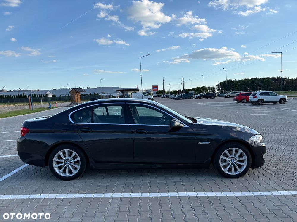 BMW Seria 5 520d - 8