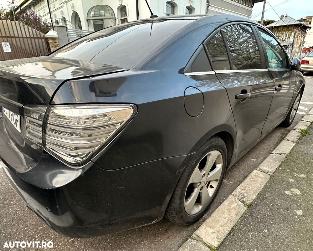 Chevrolet Cruze 1.8 DOHC LT - 5