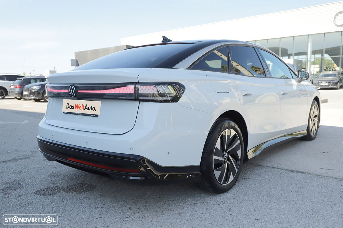 VW ID.7 77 kWh Pro - 4