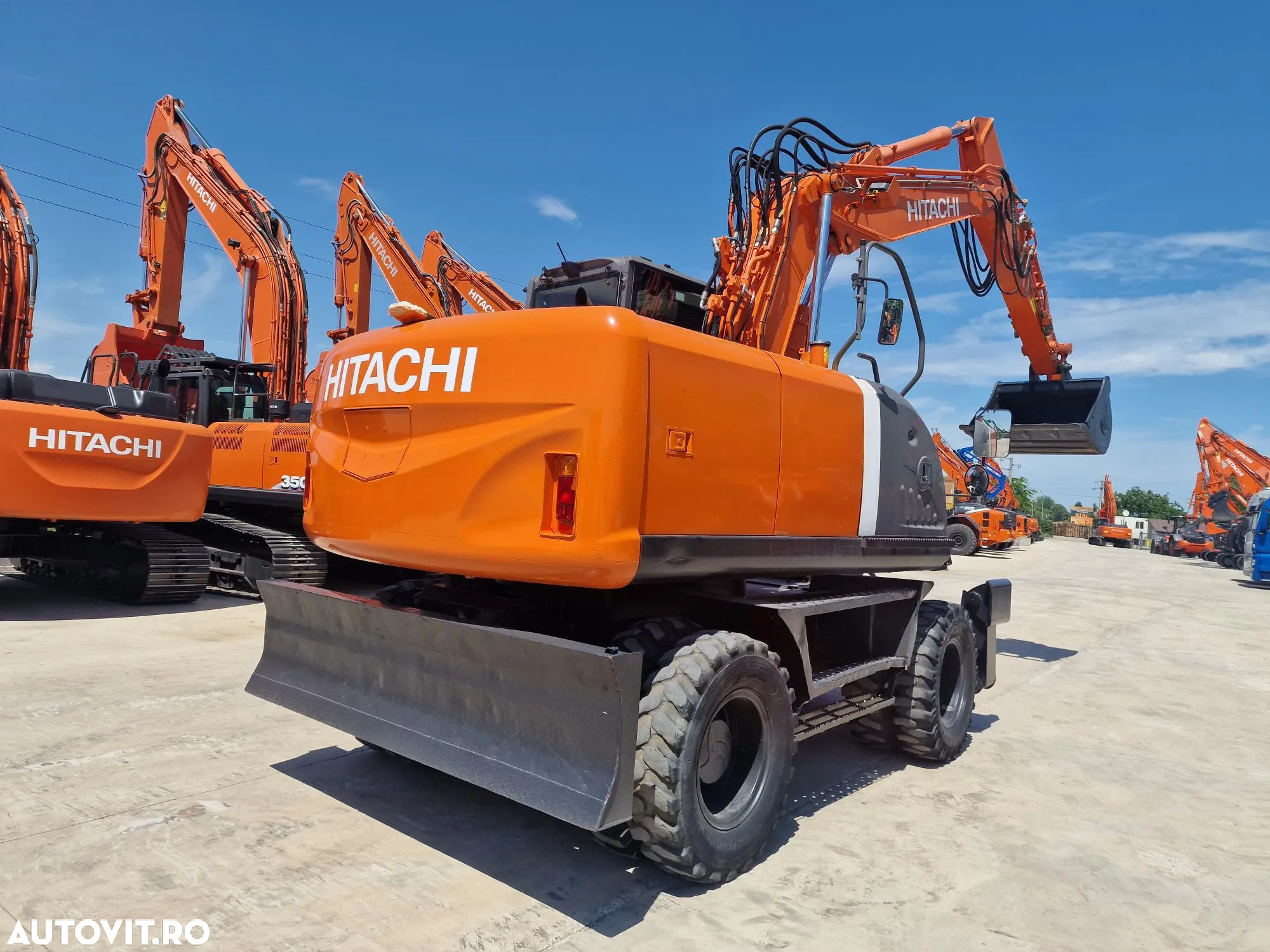 Hitachi PE ROTI, 16,5tone, 3 BRATE, 7.432h, CALE si lama nivelare, Inst picon, a doua instalatie hidr pe brate, AC, camera spate, cupa 1,2m, Ad sapare 6m, ridica  7t la 9m, hidraulica HITACHI, promotie 69.900 EUR+Tva-Posibilitate inchiriere. - 11