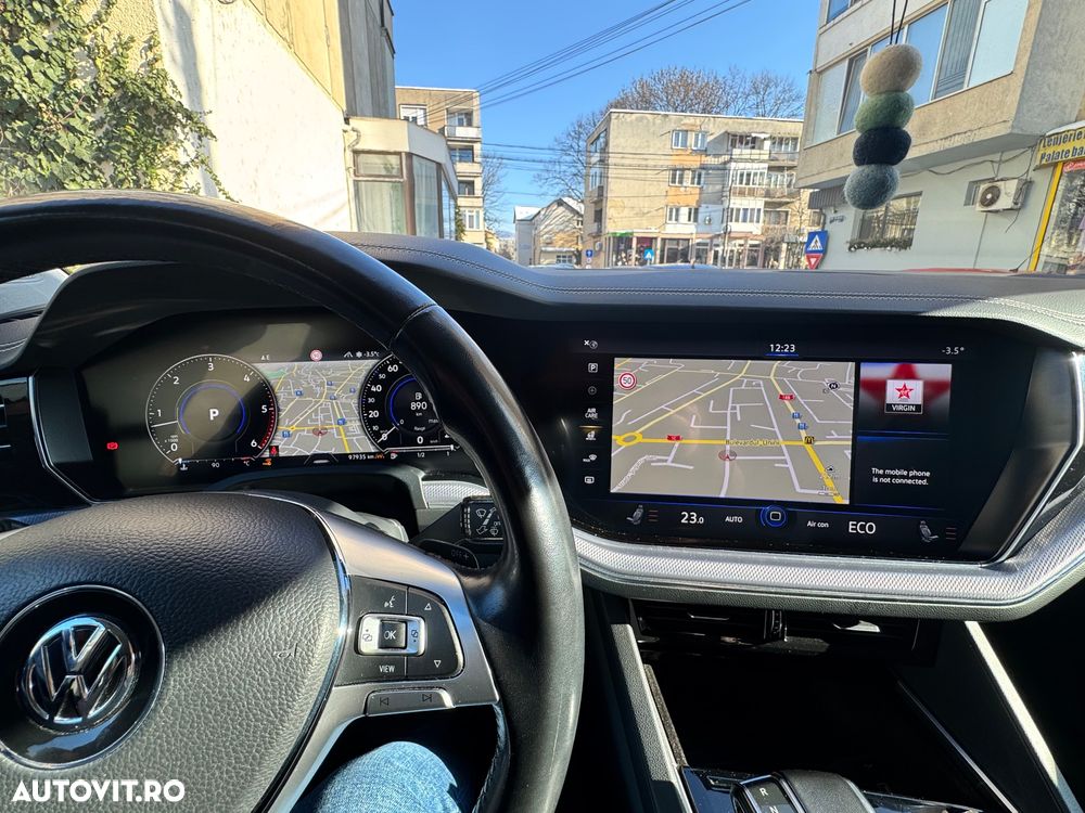 Volkswagen Touareg V6 TDI R-Style - 12