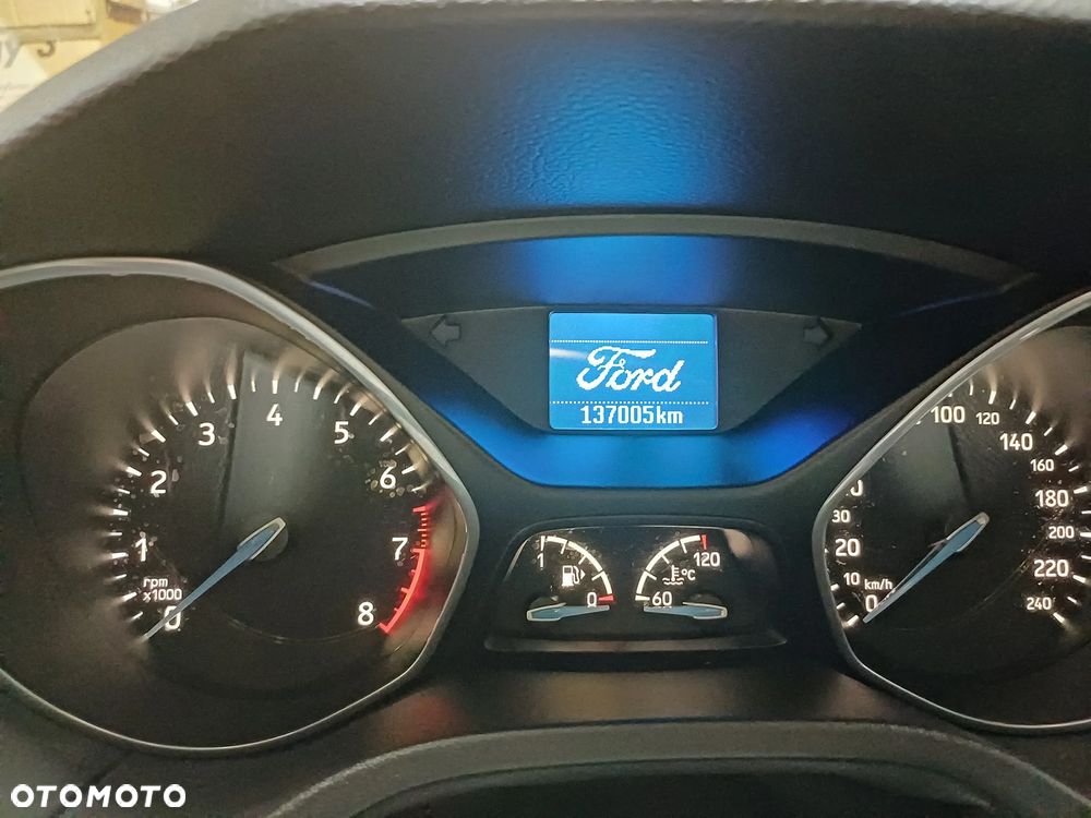 Ford Focus 1.6 Trend PowerShift - 3
