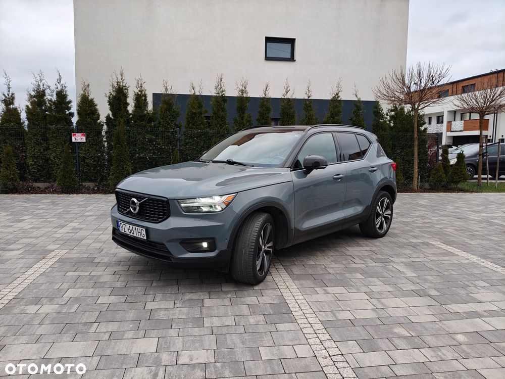 Volvo XC 40 T5 AWD R-Design - 1