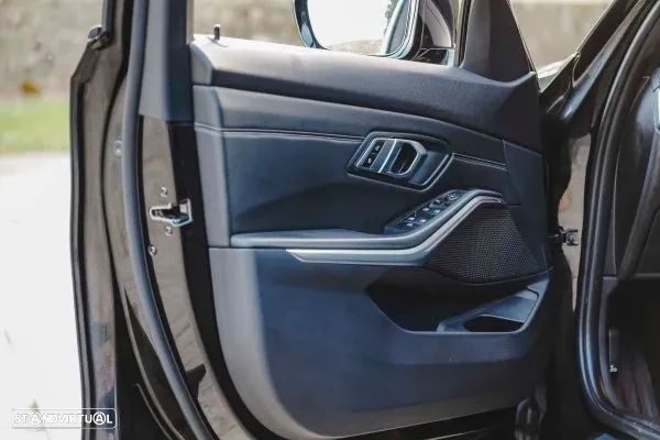 BMW 318 d Line Sport Auto - 13