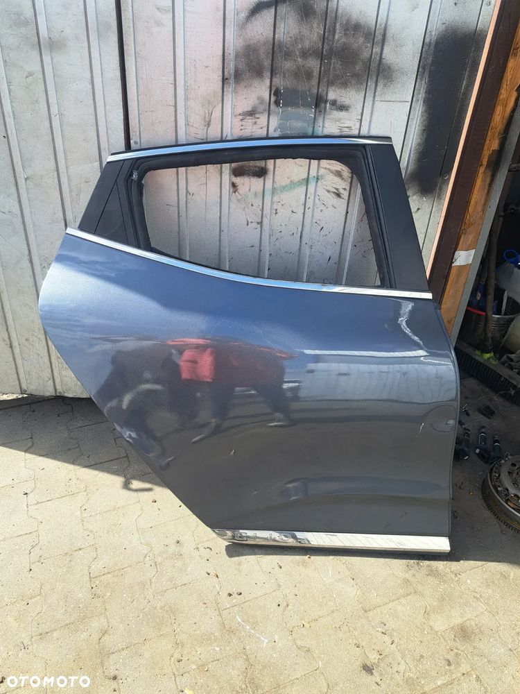 DRZWI PRAWY TYŁ RENAULT CLIO V