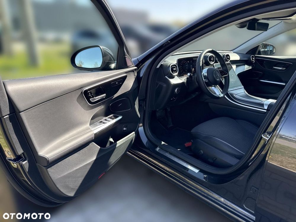 Mercedes-Benz Klasa C 200 mHEV 4-Matic - 10