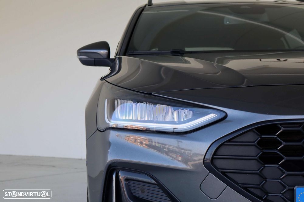 Ford Focus SW 1.0 EcoBoost MHEV ST-Line - 4