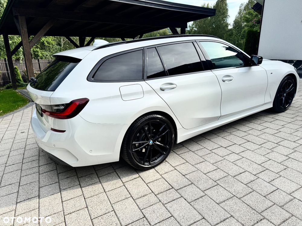BMW Seria 3 320d xDrive MHEV M Sport sport - 37