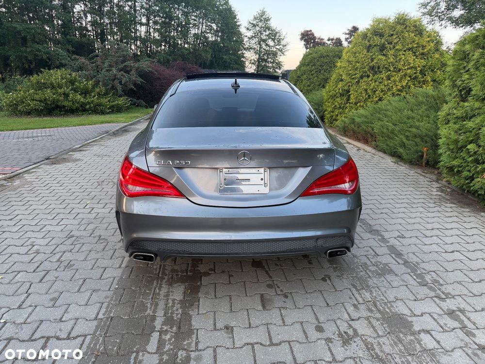 Mercedes-Benz CLA 250 7G-DCT AMG Line - 5