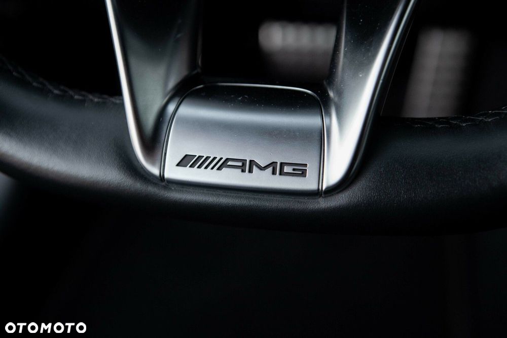 Mercedes-Benz Klasa C AMG 43 4-Matic - 29