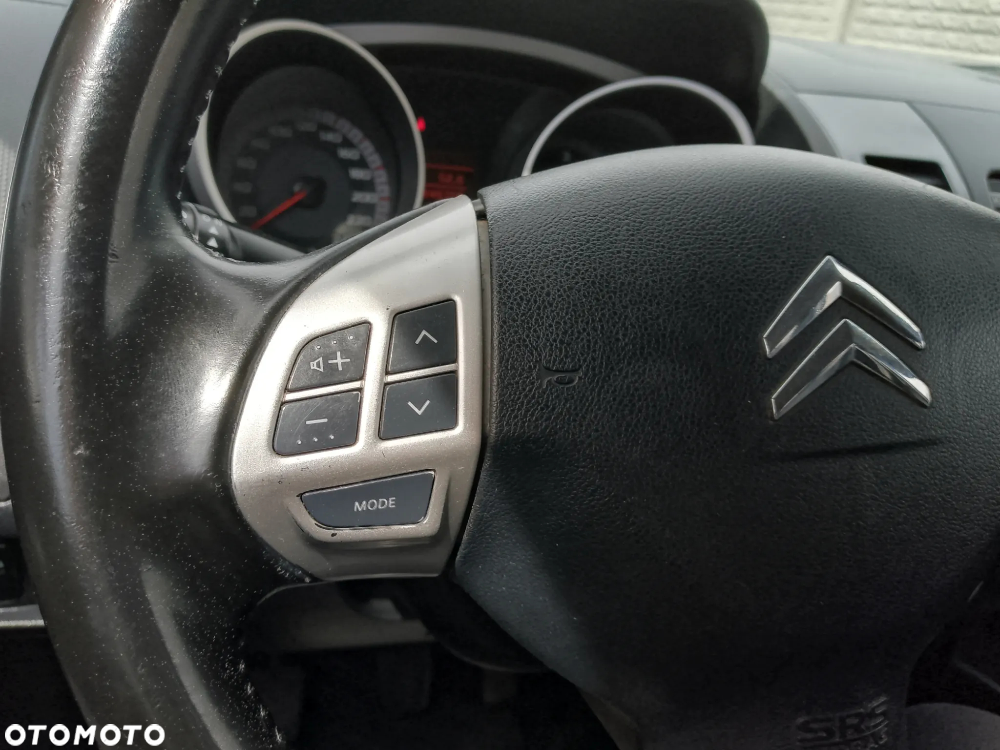 Citroën C-Crosser 2.2 HDi Exclusive - 29