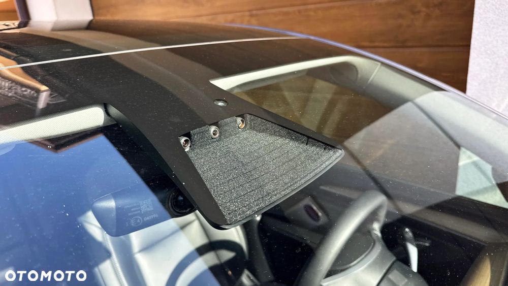 Tesla Y Long Range AWD - 18