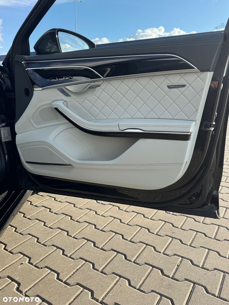 Audi A8 - 10