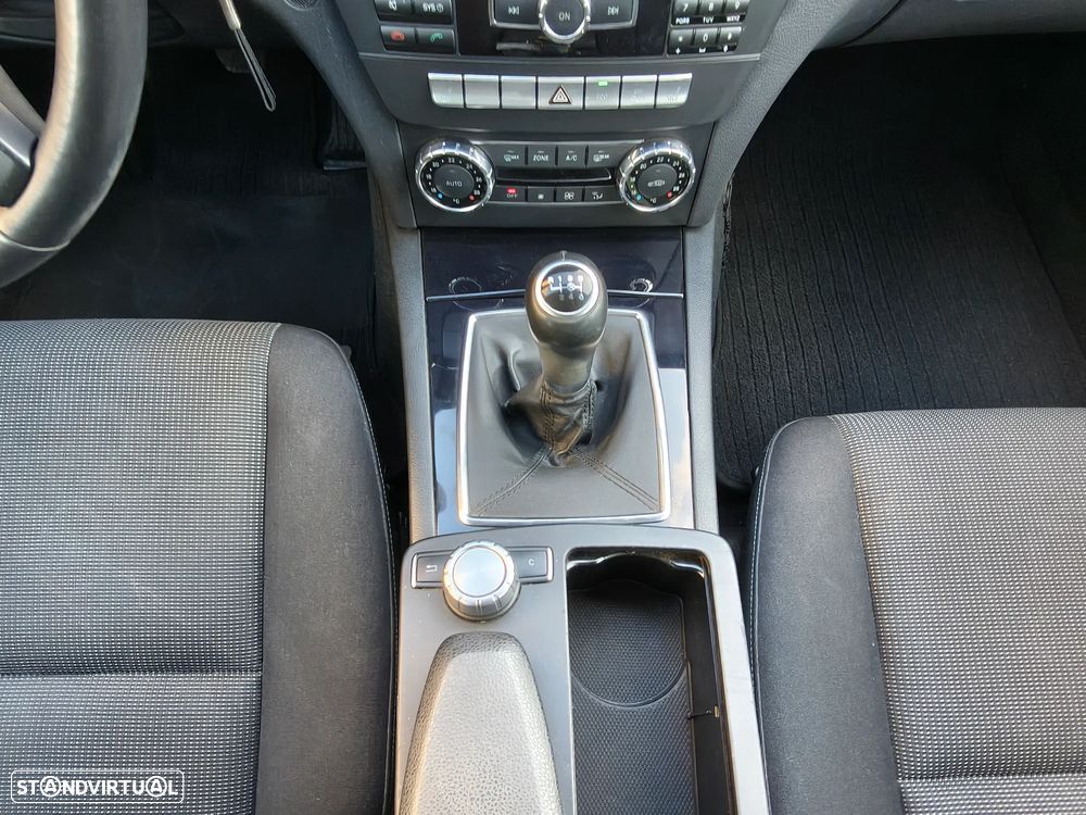 Mercedes-Benz C 220 Station CDI Avantgarde Edition - 44