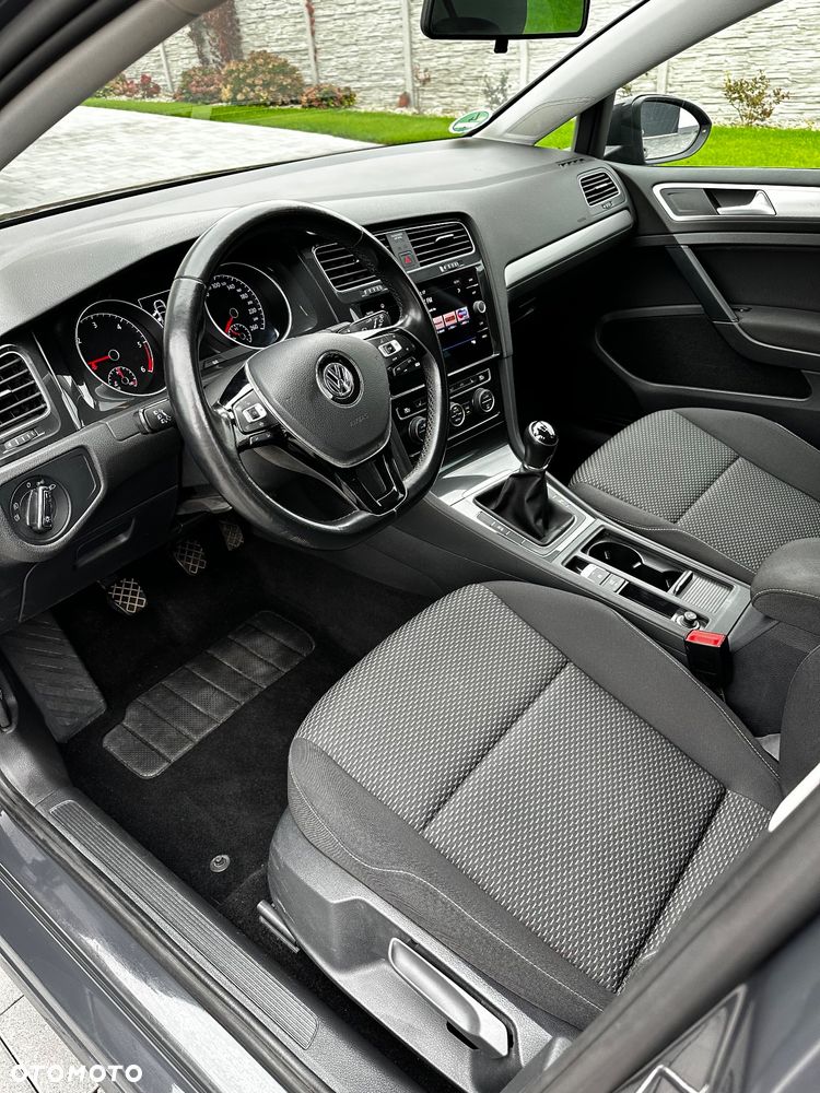 Volkswagen Golf 1.6 TDI SCR Trendline - 13