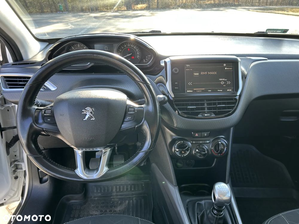 Peugeot 2008 1.5 BlueHDi Active S&S - 16