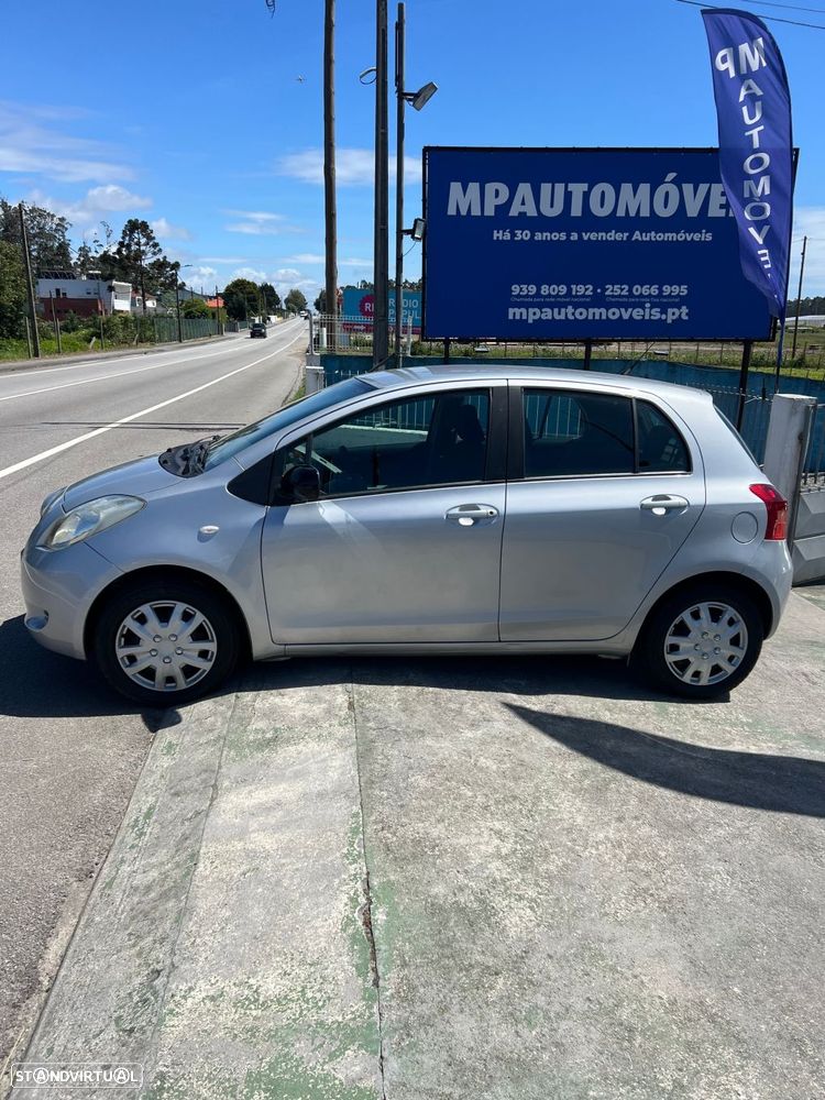 Toyota Yaris 1.0 VVT-i AC - 8