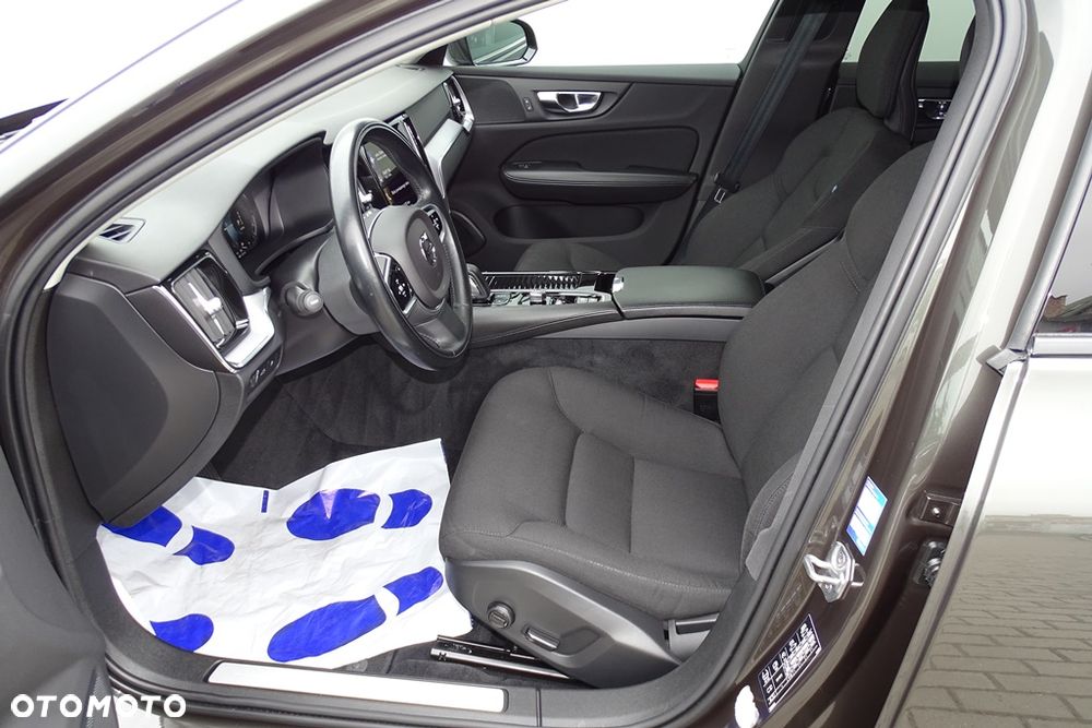 Volvo V60 T6 AWD Recharge Geartronic RDesign Expression - 18