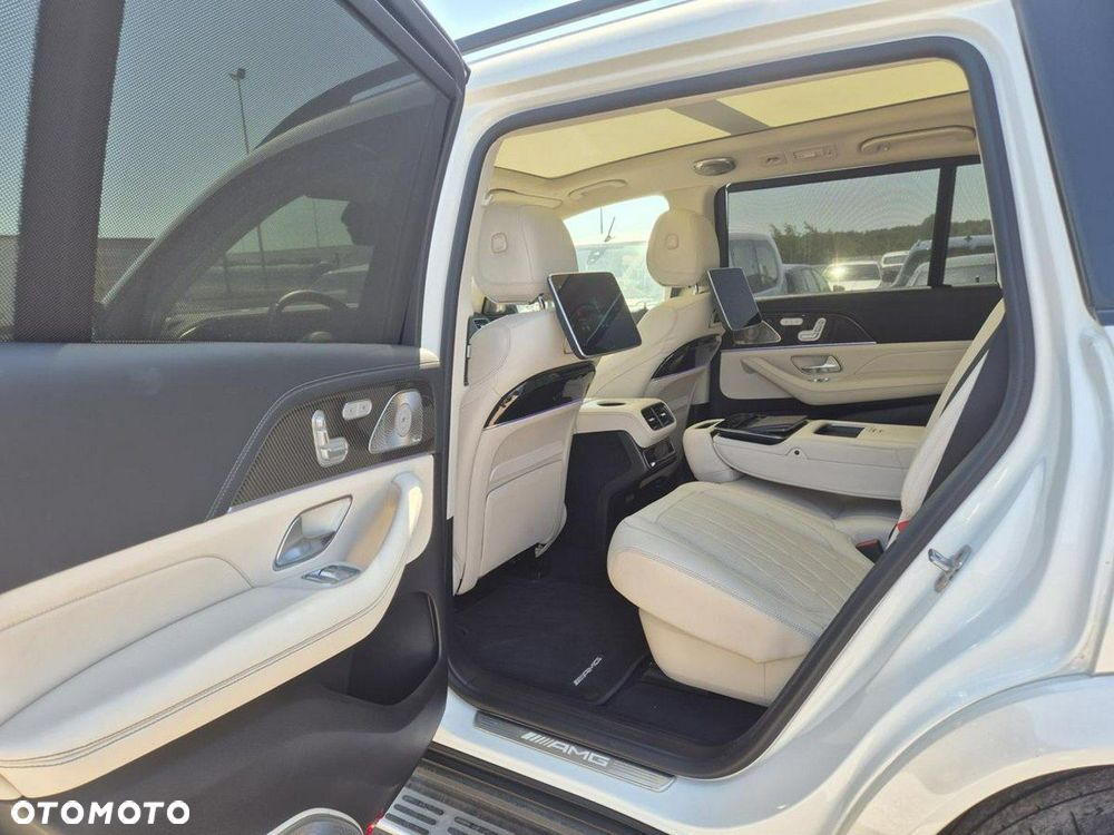 Mercedes-Benz GLS - 11