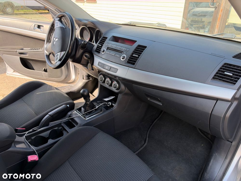 Mitsubishi Lancer 2.0 DID Invite - 5