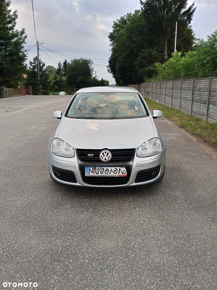 Volkswagen Golf - 3