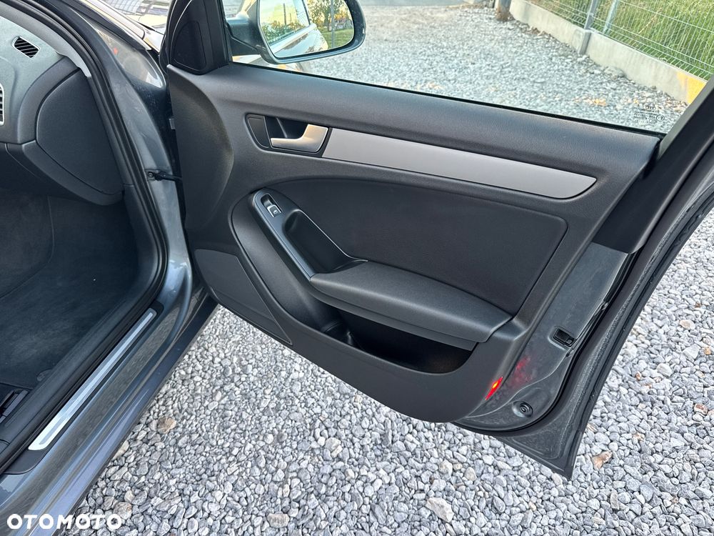 Audi A4 Avant - 27