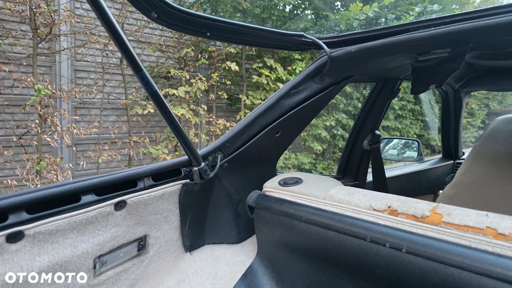 Porsche 944 - 29