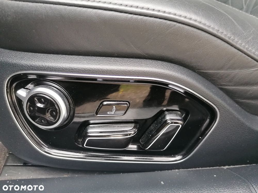 Audi A8 4.2 TDI L Quattro - 6