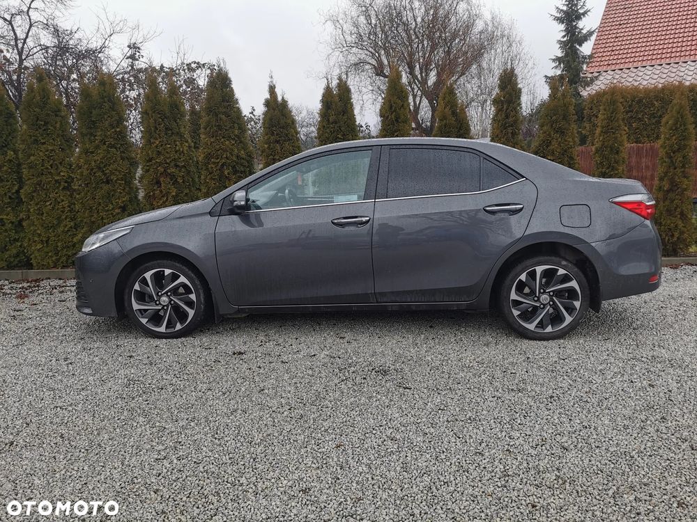 Toyota Corolla 1.6 Executive MS - 26