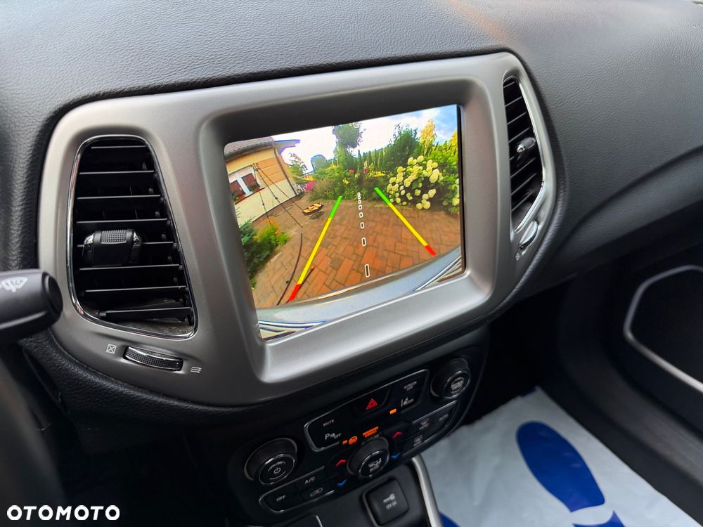 Jeep Compass 1.4 MultiAir Longitude - 40