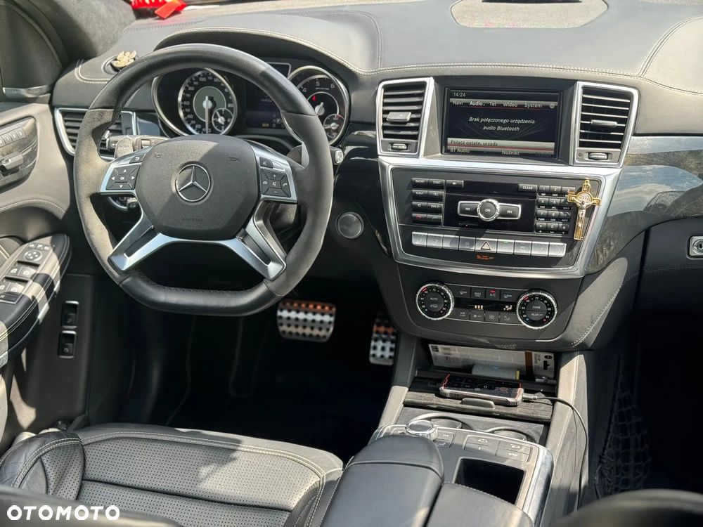 Mercedes-Benz GL - 9