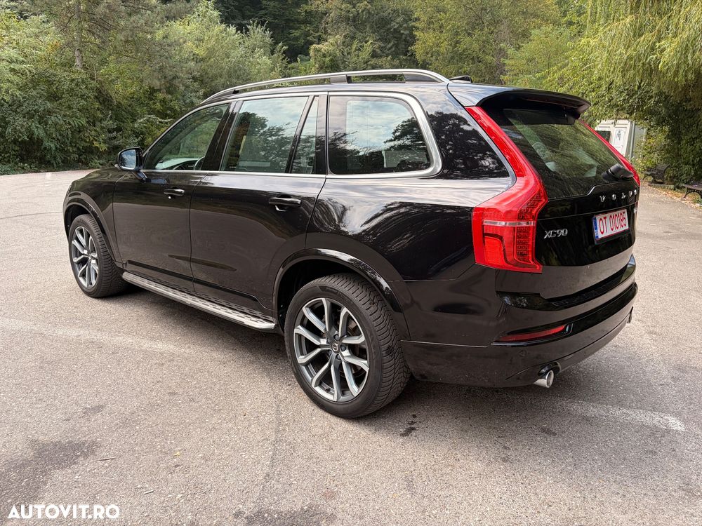 Volvo XC 90 - 9