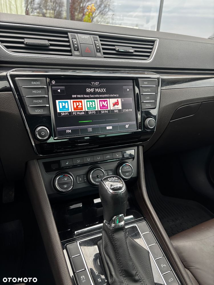 Skoda Superb 2.0 TDI 4x4 DSG L&K - 19