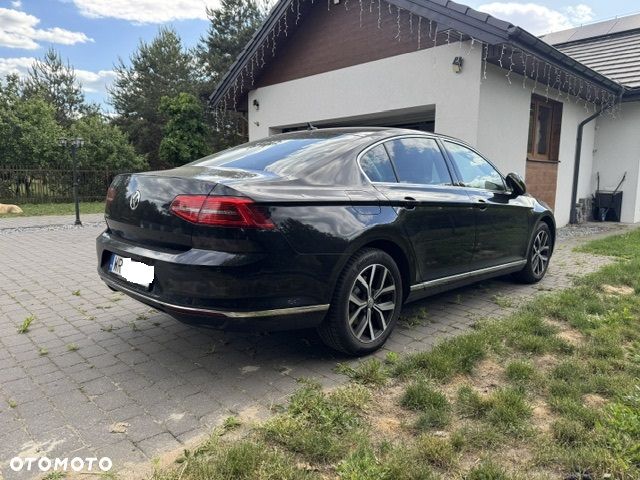 Volkswagen Passat 2.0 TDI SCR Highline DSG - 4