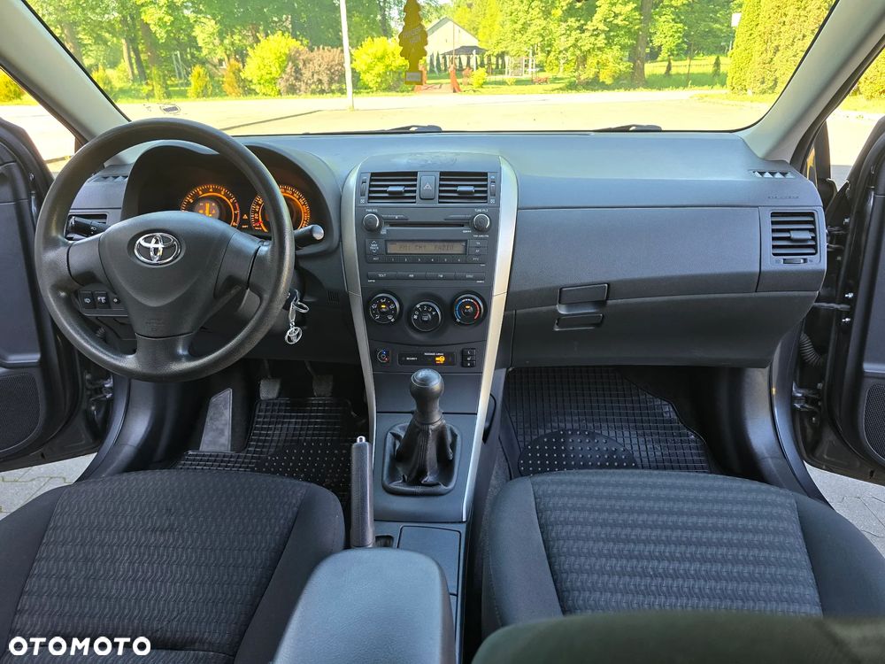 Toyota Corolla 1.4 VVT-i Premium - 12