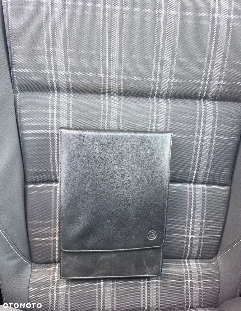 Volkswagen Golf 2.0 TDI GTD - 10