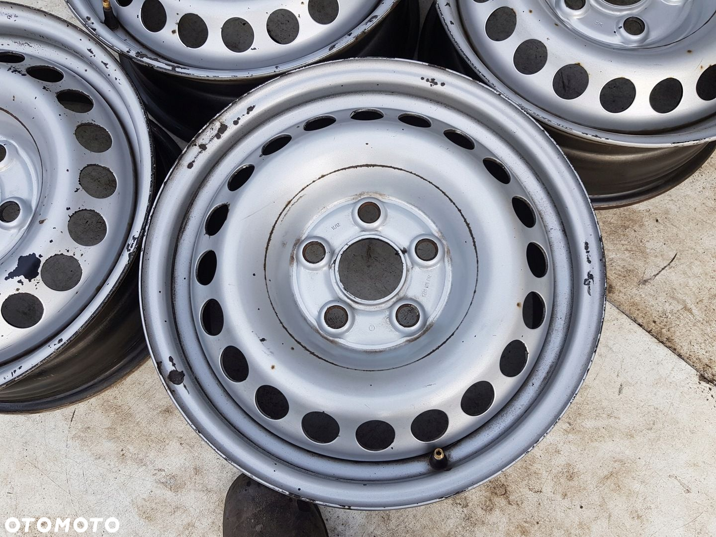 4 Felga stalowa Volkswagen OE 6.5" x 16" 5x120 ET 51 - 6