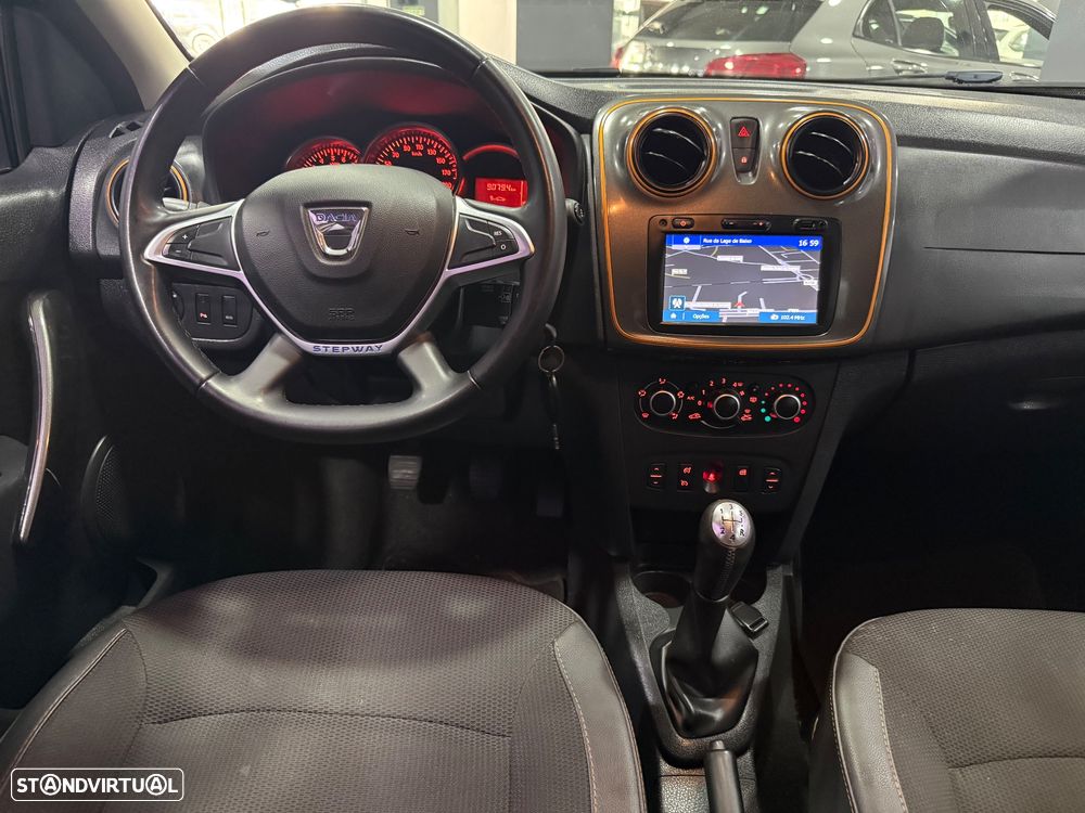Dacia Sandero 0.9 TCe Stepway - 16